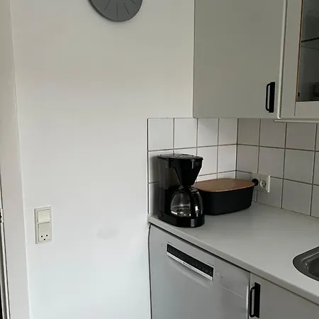 - 2 Min To Station, Free Parking, Near Main Square Appartement